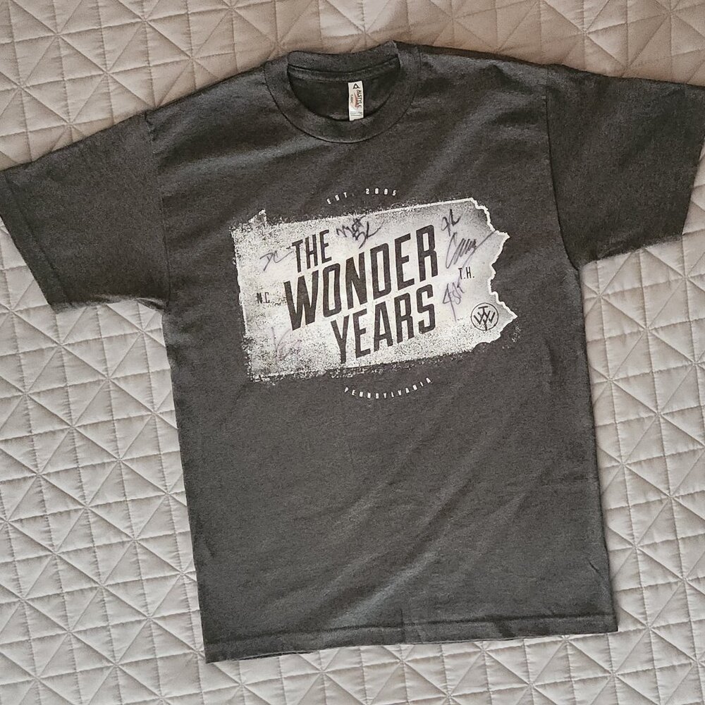 AUTOGRAPHED The Wonder Years T-Shirt (2016)
